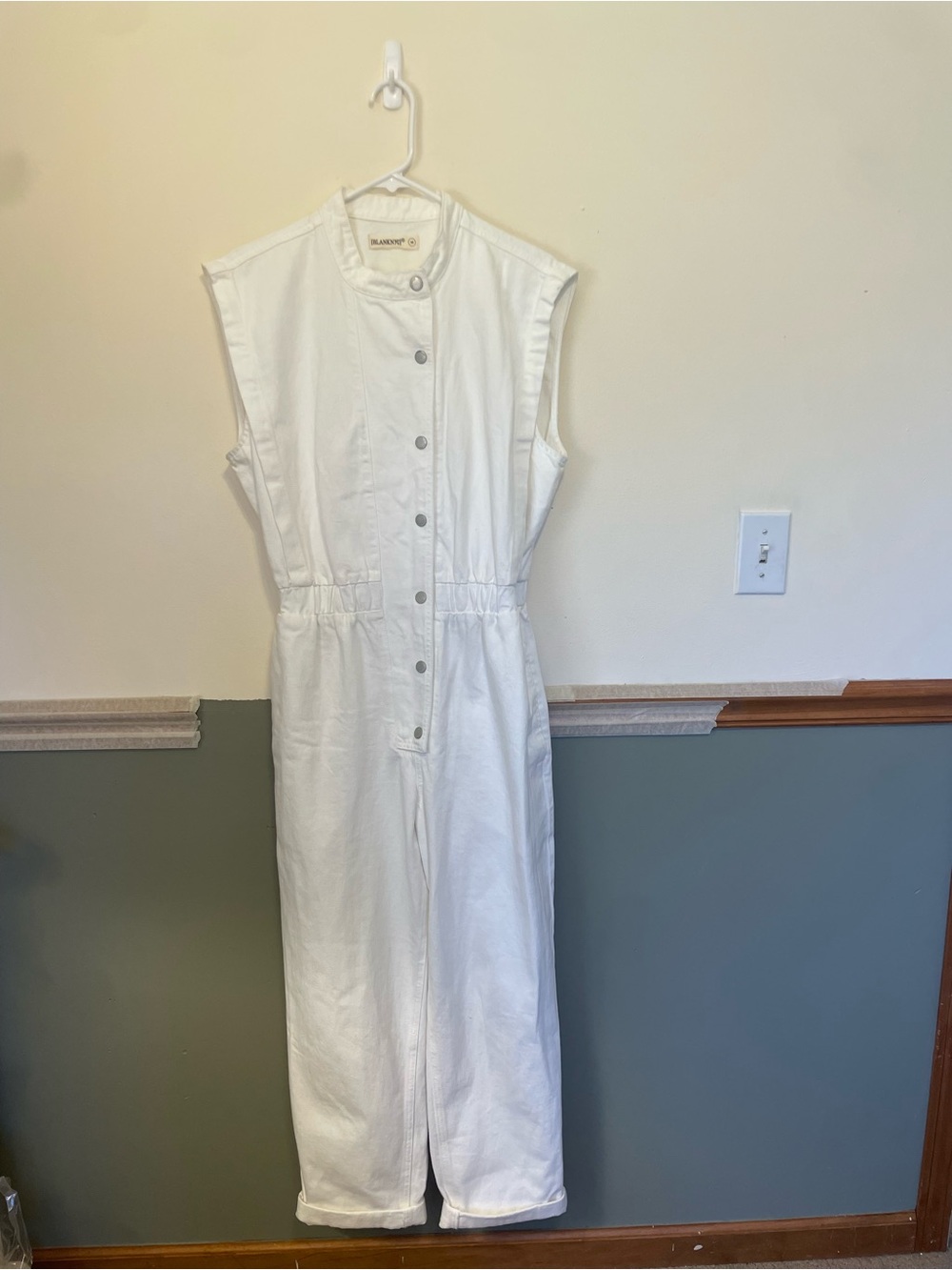 Blank NYC White Sleeveless Button-Front Jumpsuit Rigid Denim Mandarin Neckline